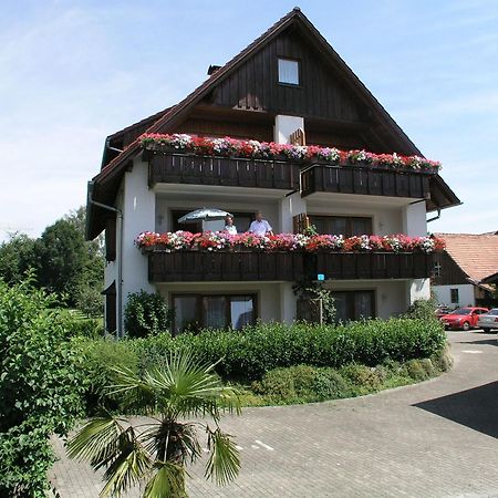 Gaestehaus Gutensohn Wasserburg am Bodensee Exterior photo